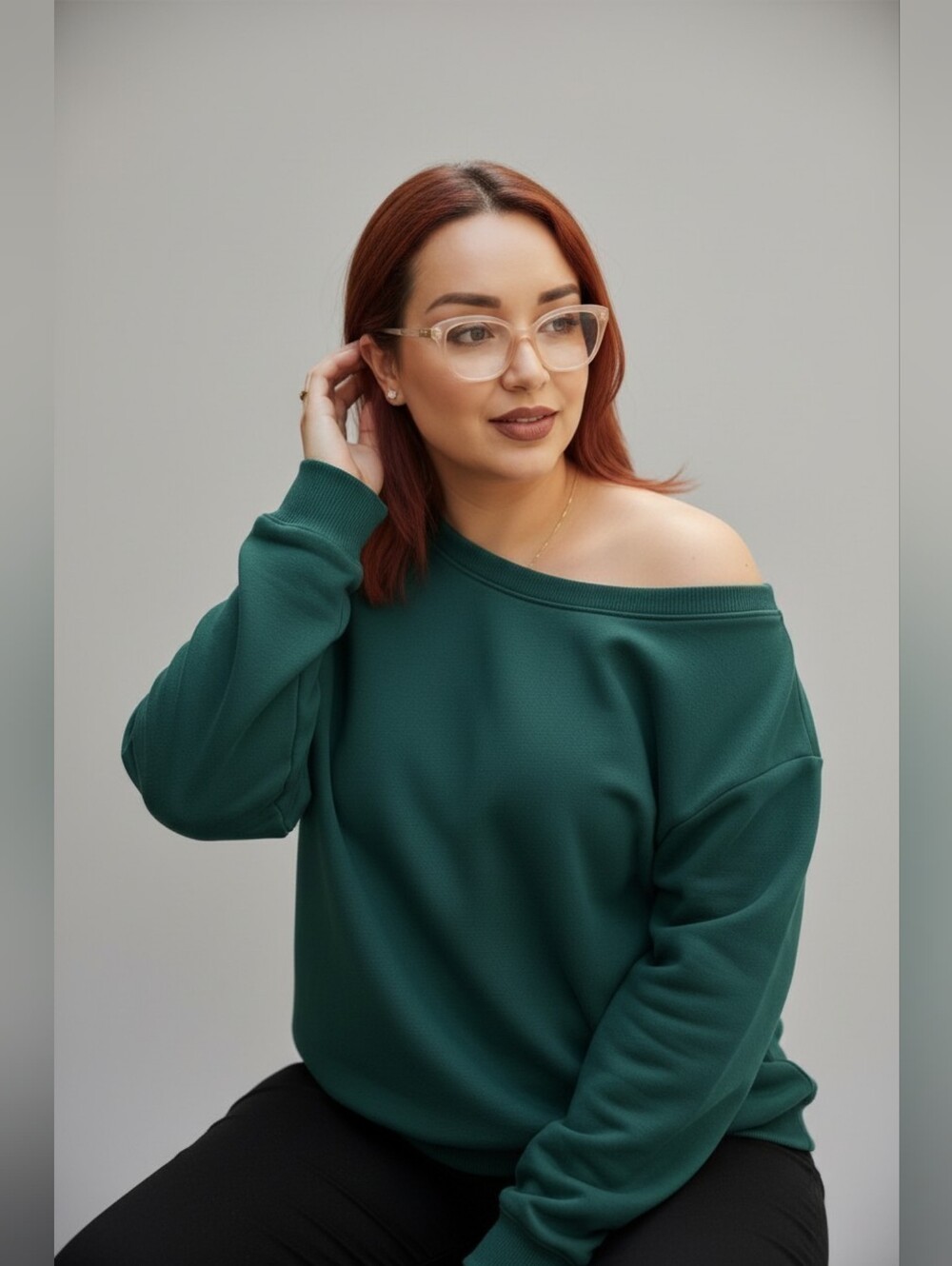 Effortlessly Chic Off-Shoulder Green Sweatshirt